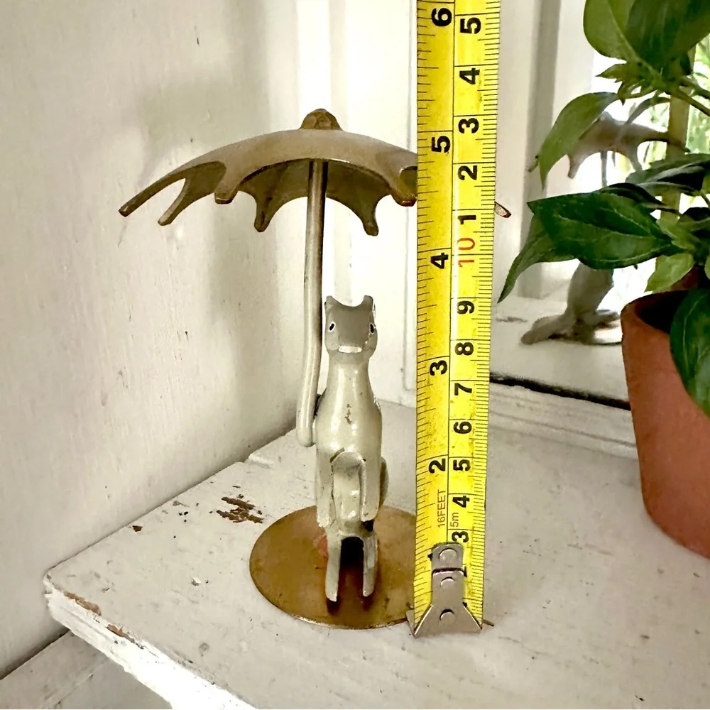 Vintage Brass Kangaroo with an Umbrella Figurine Statue Painted 5x4” Animal